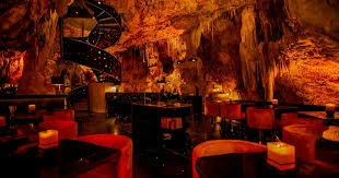 3 Restoran Yang Memiliki Desain Interior Terunik Di Indonesia